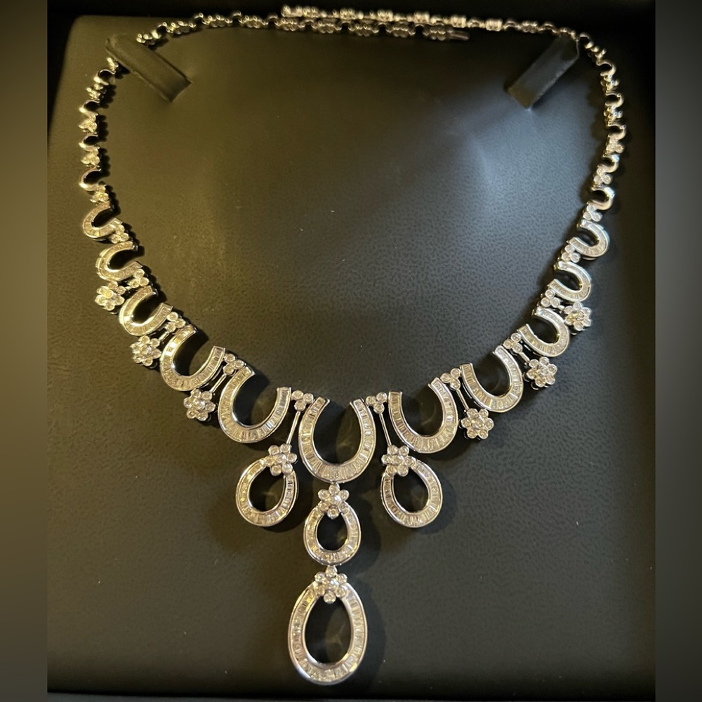 18k white gold and 15 Carats of VS NATURAL MINED DIAMONDS E-F COLOR! Spectacular